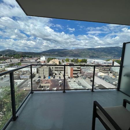 Amazing Brand New Lakeview Condo Downtown Kelowna Exterior photo