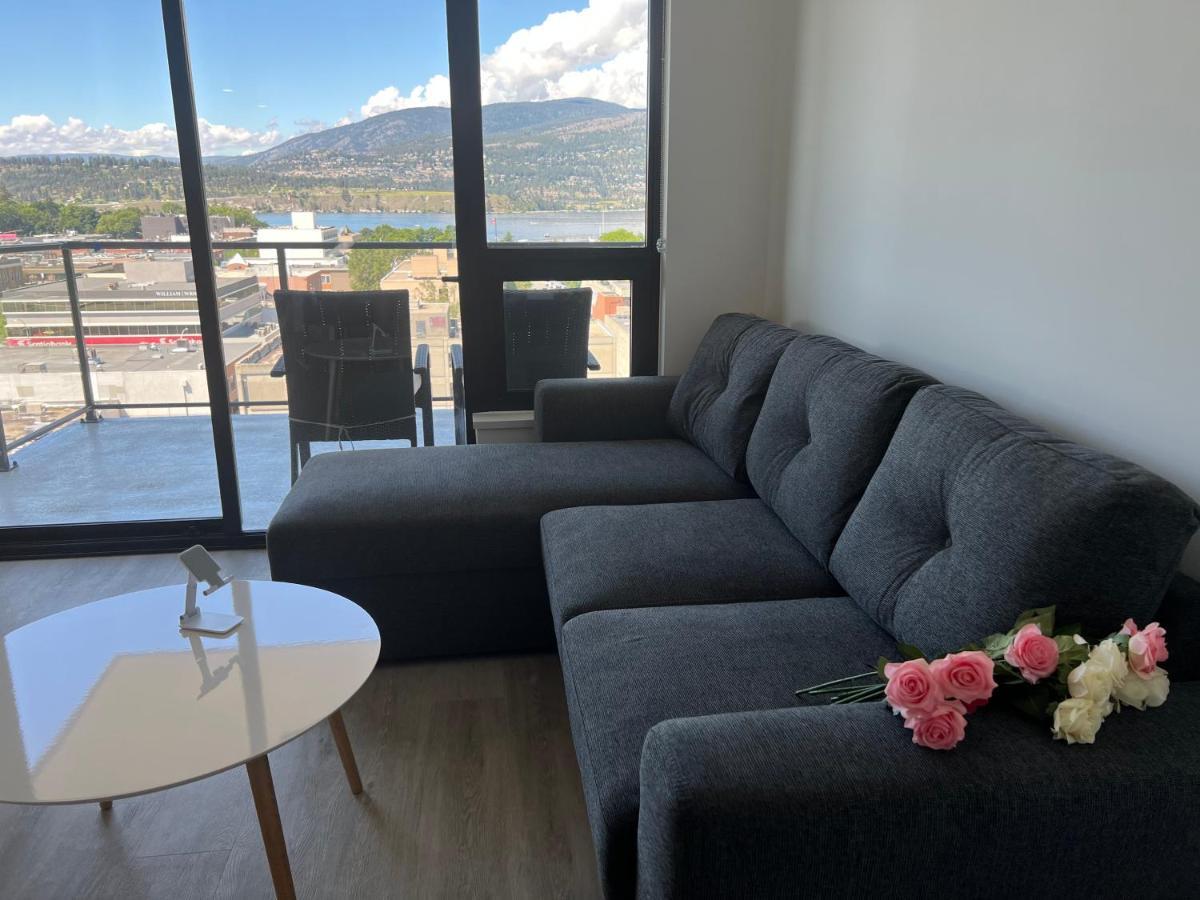 Amazing Brand New Lakeview Condo Downtown Kelowna Exterior photo